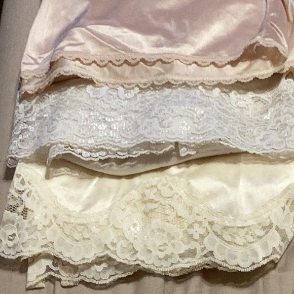 Maxi length half slips - Picture 1 of 8